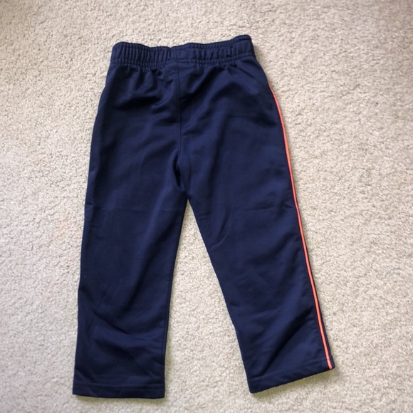 Boys Under Armour Set Size 2 - Picture 8 of 8
